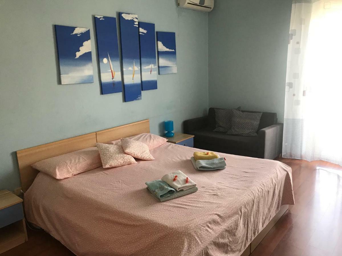 Bed and Breakfast I Colori Di Sara CTA Exterior foto