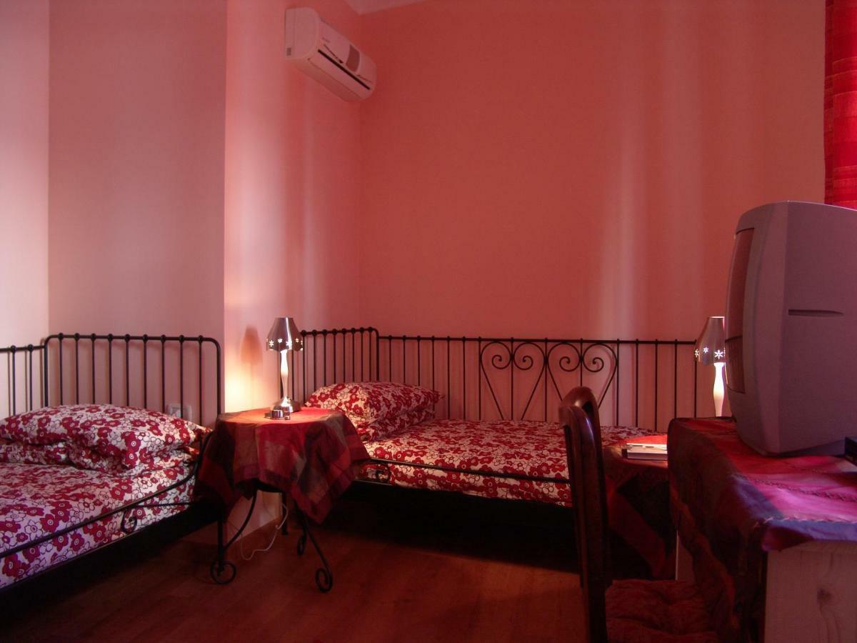 Bed and Breakfast I Colori Di Sara CTA Exterior foto
