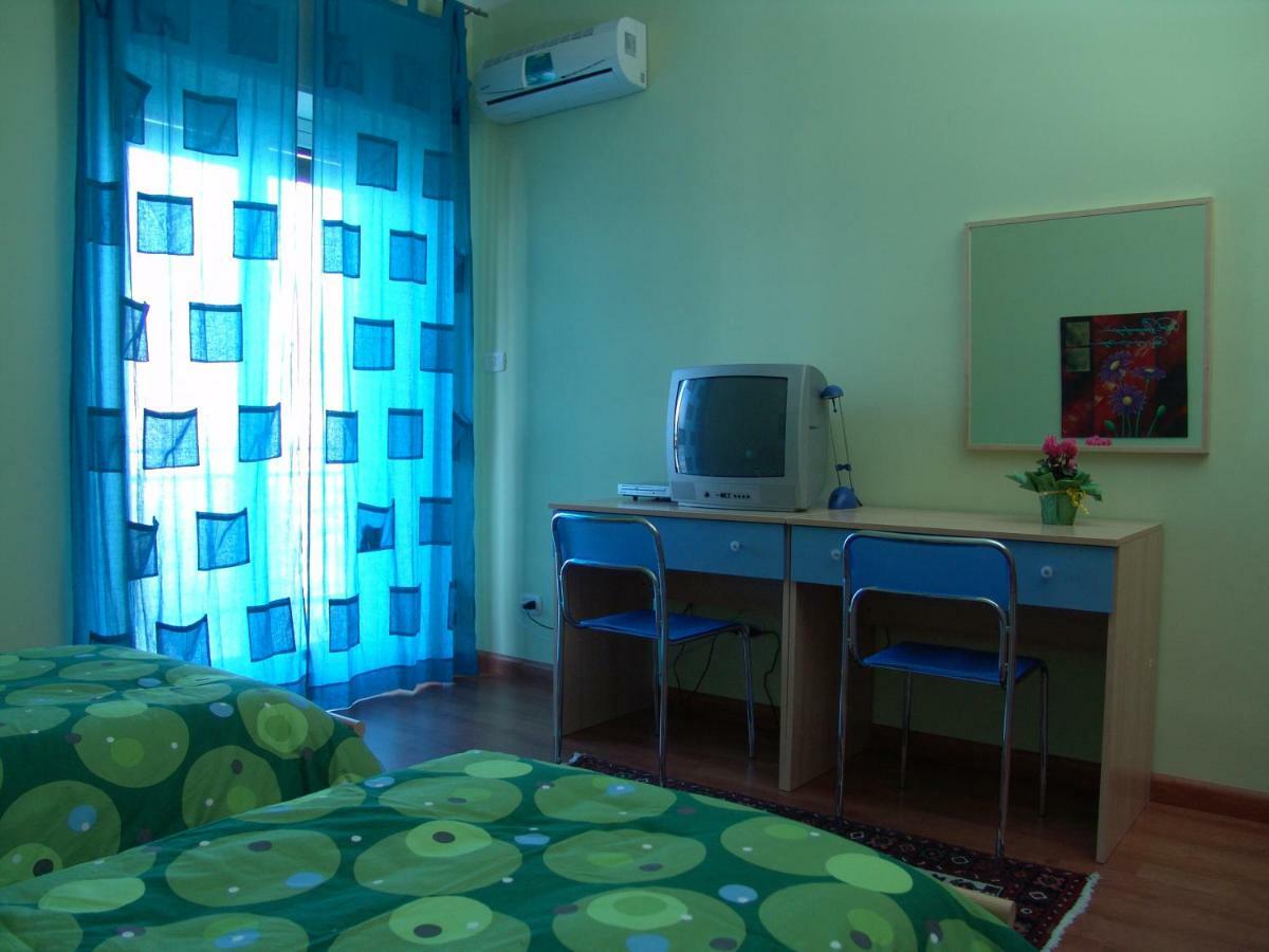 Bed and Breakfast I Colori Di Sara CTA Exterior foto